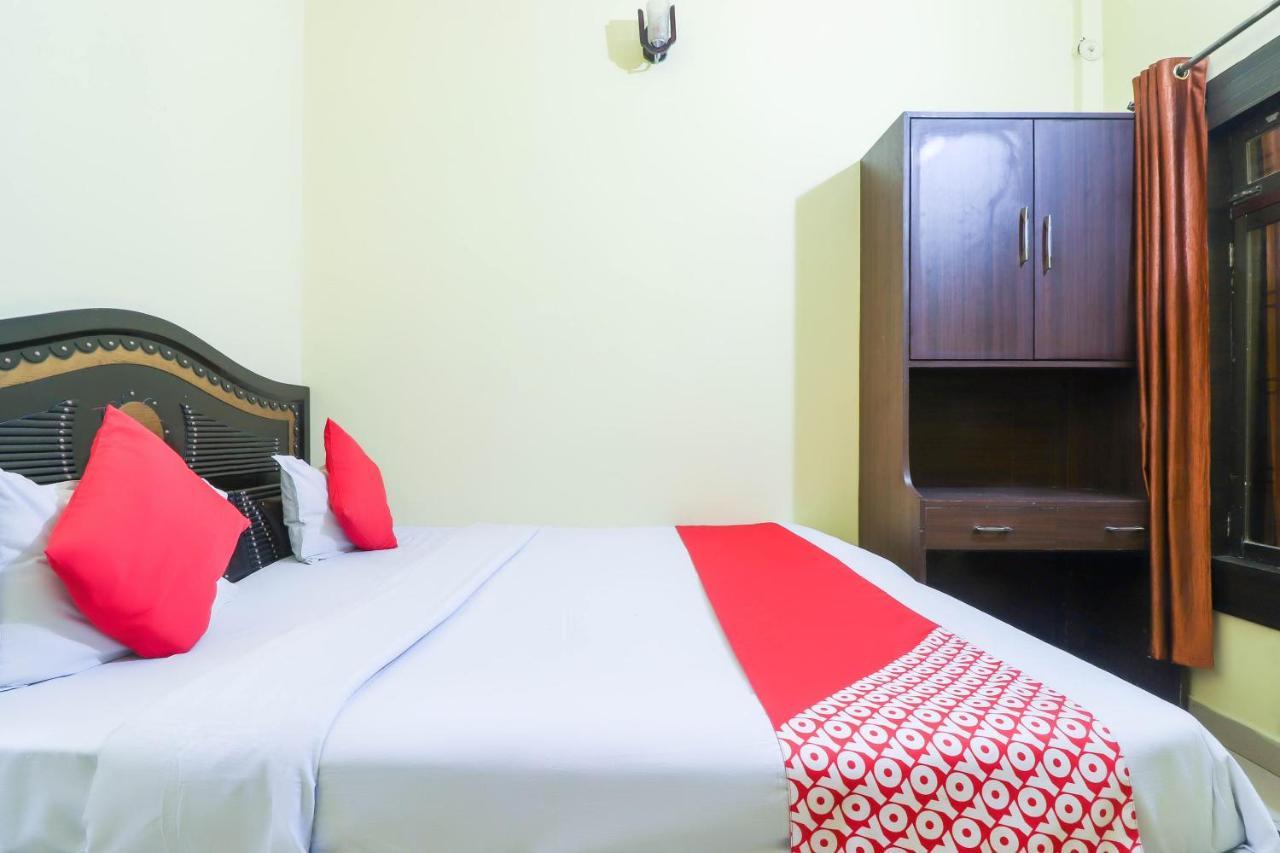 Oyo Hotel Rajendra Khalilabad Exterior foto